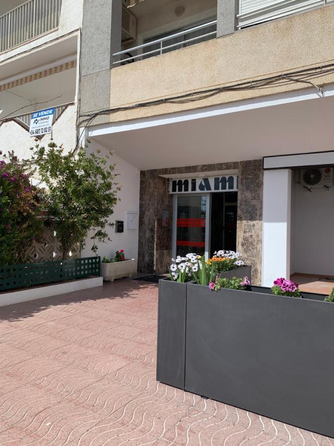 Apartamento Con Vistas Al Mar - Wifi - Aire Acondicionado Empuriabrava Exteriör bild